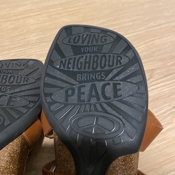 John Fluevog sandals - Picture 5 of 7